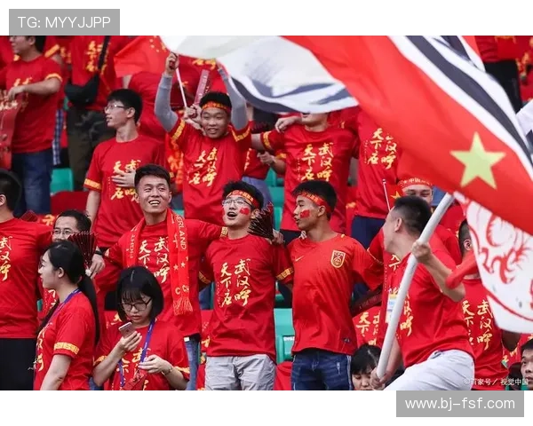 国足逆转夺冠引爆全国球迷激情全国各地欢庆夜燃起体育热潮