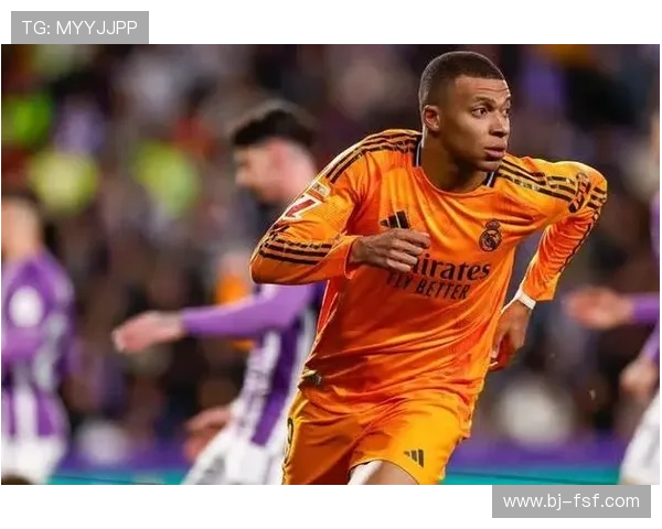 国际足坛：梅西荒废点球+梅开二度，巴萨4-1大胜巴拉多利德