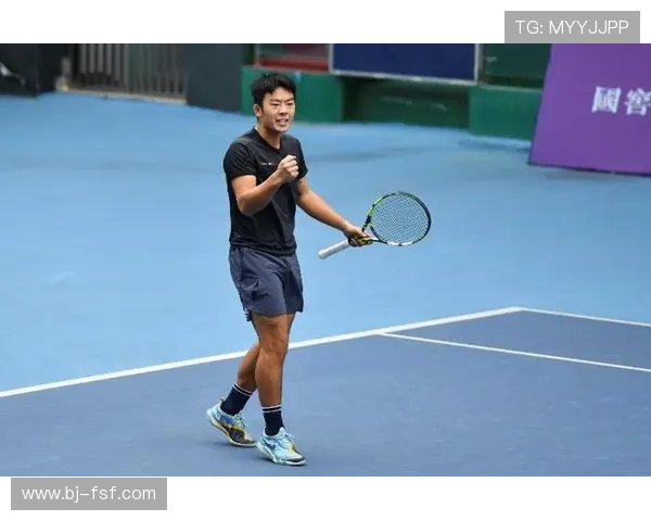 新赛季网球巡回赛激战正酣中国选手表现引发广泛关注世界格局生变