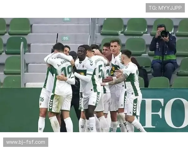 欧洲豪门鏖战不断新星崛起引爆足球冬季转会风云再起争冠格局生变 欧洲豪门鏖战不断新星崛起引爆足球冬季转会风云再起争冠格局生变